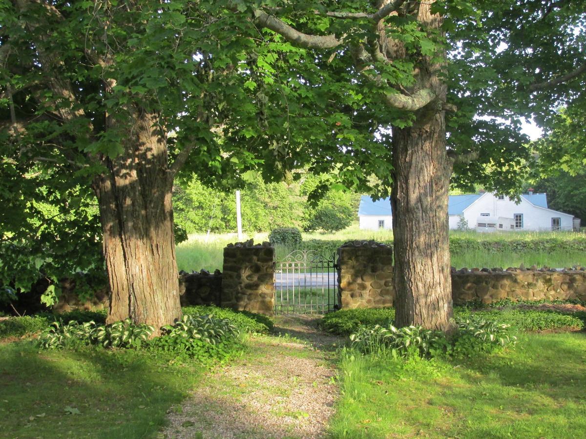 Burnbrae Farm & Paradise Inn Bridgetown Exterior foto